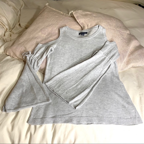 SOLD 🛑 American Eagle Cold Shoulder Sweater - Picture 2 of 7